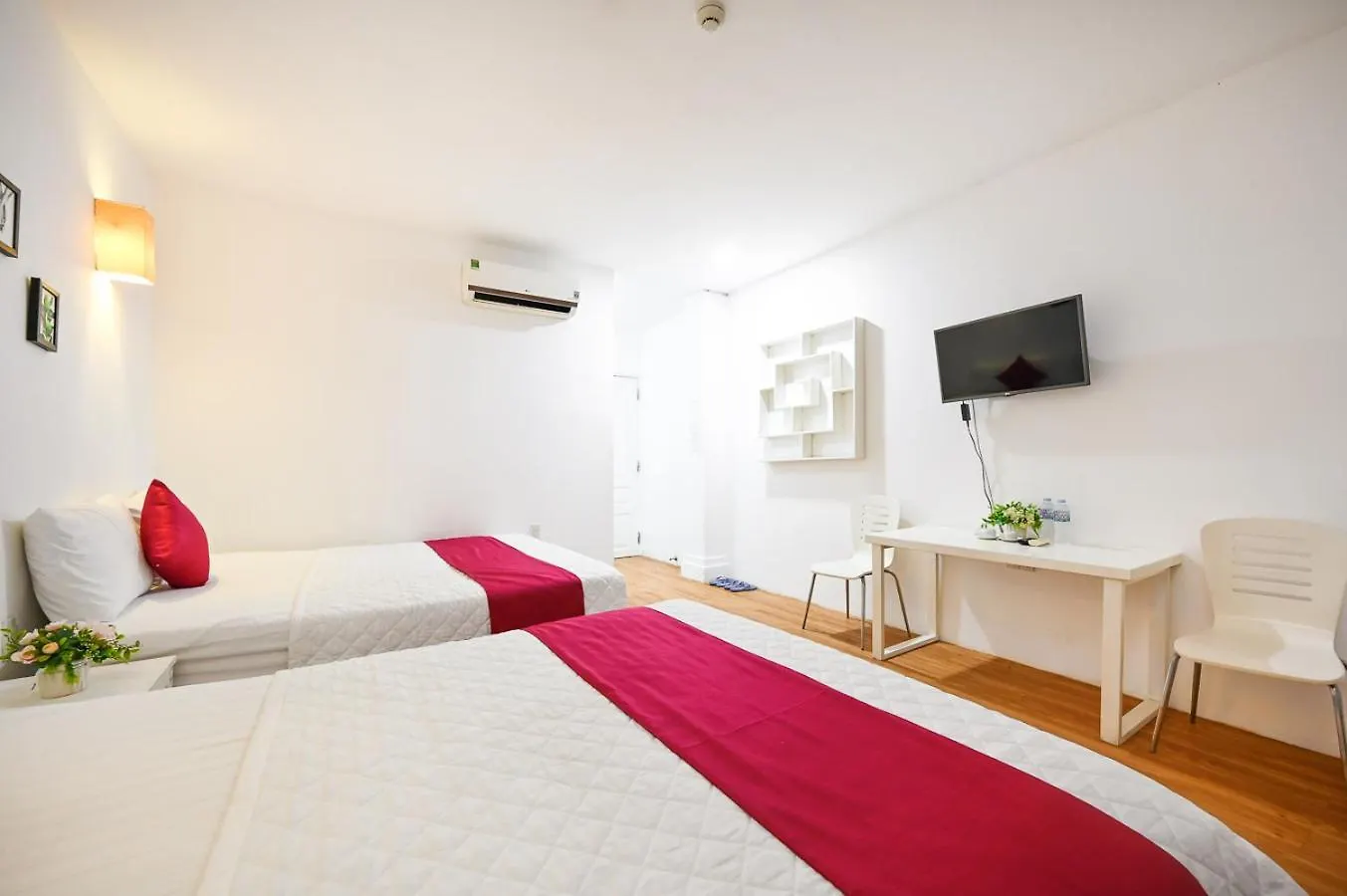 Phu Gia Hotel 193 Nguyen Thai Hoc Ho Chi Minh City